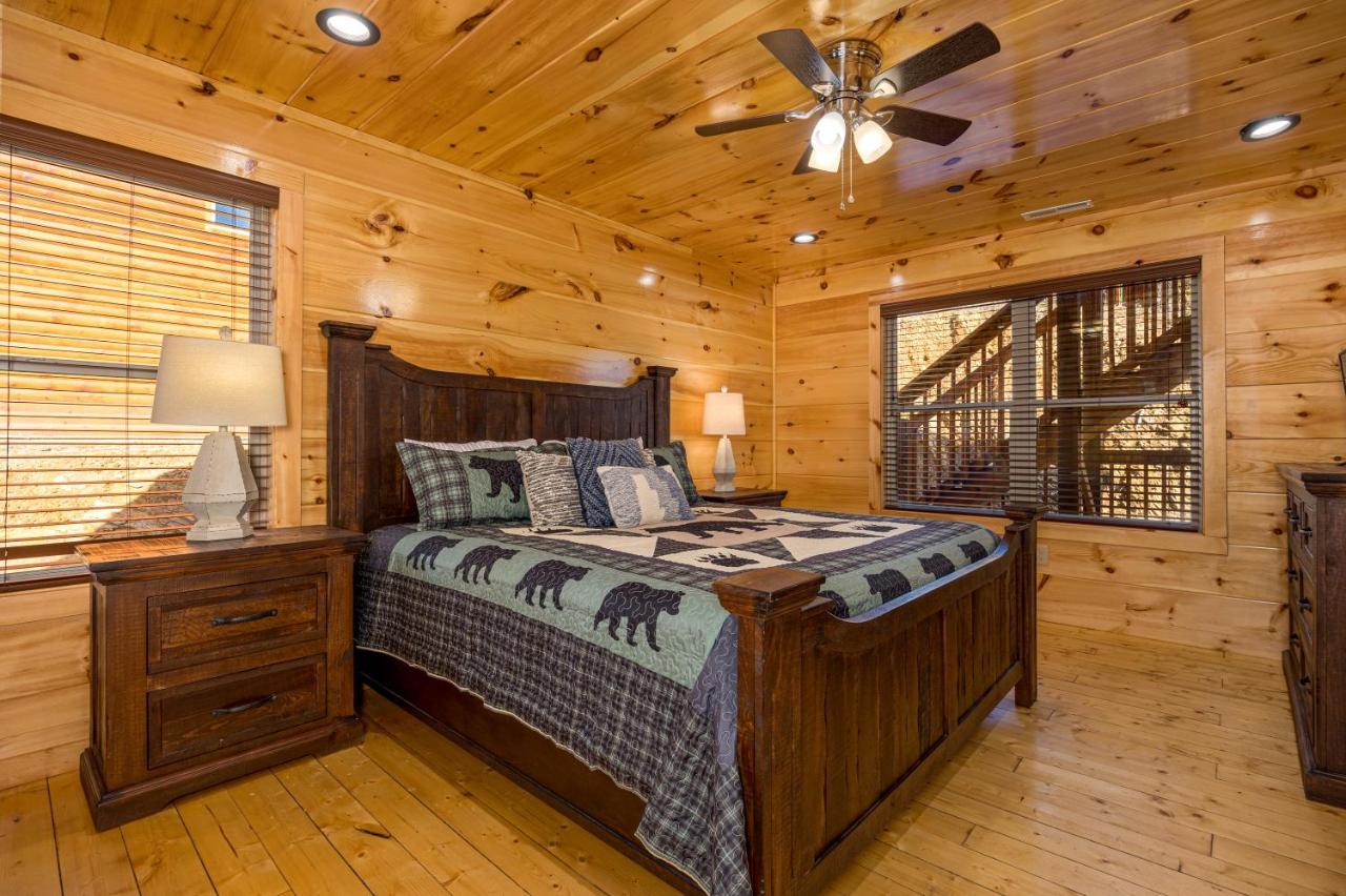 Mountain Haven: Dual Hot Tubs & Entertainment Hub Apartment Pigeon Forge Exterior photo